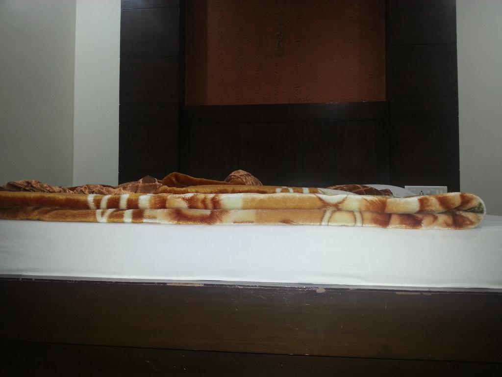 Hotel Shivam International - A Well Hygiene Property All Staff Vaccinated " New Delhi Bagian luar foto