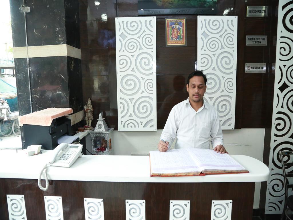 Hotel Shivam International - A Well Hygiene Property All Staff Vaccinated " New Delhi Bagian luar foto